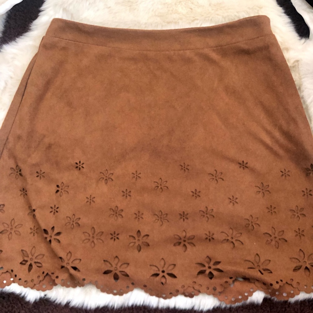 Flower brown skirt